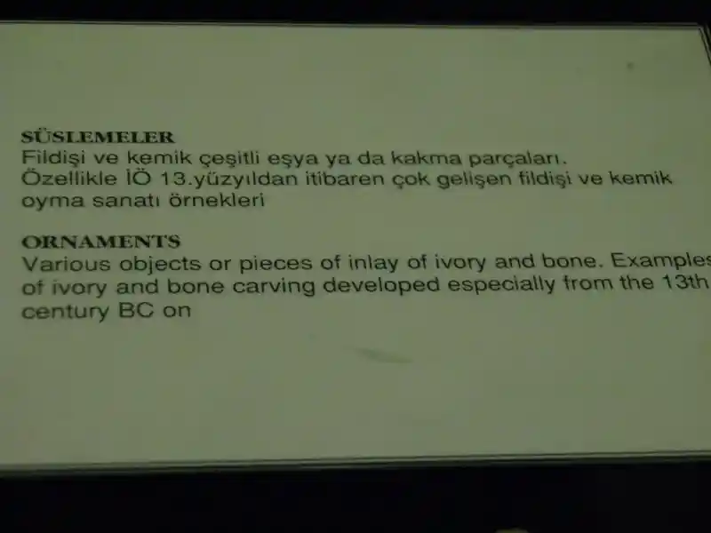 Solar disc engraved on an ornament